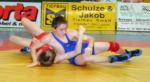 Michael Arnas (Thalheim) urz nach dem Abpfiff bei seinem Schultersieg gegen Christian Nagel vom ASV Plauen - [Klick zum Vergrern!]