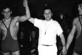 Kurt Stcel als Kampfrichter 1961 (mit dem spteren Olympiasieger Lothar Metz, l.) - [KLICK zum Vergrern!]