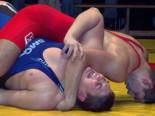 Der RC Germania auf Schultern - hier Ronny Fritz (rot) gegen Ricardo Melz (120 kg). - [KLICK zum Vergr��ern!]