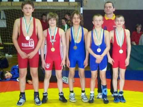 Die Medaillengewinner der C-Jugend des RV Thalheim mit Trainer Tino Korb. (Klicken zum Vergrern)