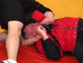 Der Chefarzt des Helios-Klinikums Aue, Dr. Wei in der ungewohnten 'Unterlage'. Trotzdem machte er am Wochenende gute Erfahrungen mit den Mattenfchsen als Baustein fr die Silberberg Sportmedizinertage. [KLICK zum Vergrern!]