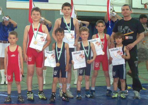 Die erfolgreichen Thalheimer Teilnehmer bei den Landesmeisterschaften in Hoyerswerda. - KLICK zum Vergr��ern!