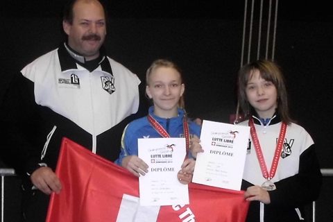Frank Graube und seine M�dels in Domdidier