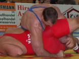 R�diger M�hring (bis 120 kg) probiert einen Einsteiger gegen Sebastian Scheithauer. - [KLICK zum Vergr��ern!]