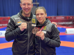 01-FlorianRau NaemiLeistner