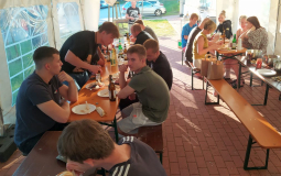 12-Grillen