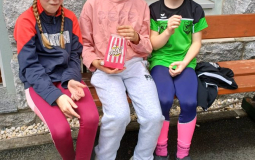 13b-Popcorn schmeckt