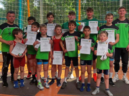 2-team-mit-urkunden