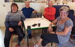28-Macher und Besucher