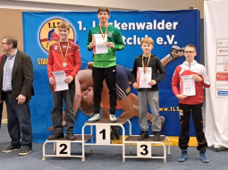 4-ehrung-raffi