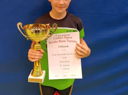 8-Pokal-Hanna