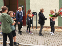 IMG 8449-Reihe Gratulanten