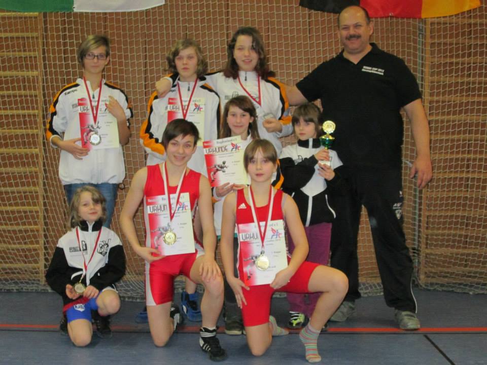 tl_files/rvt/images/Jugend/Turniere/140201HessenpokalWaldaschaff/Team_Trainer.jpg