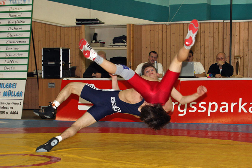 tl_files/rvt/images/Oberliga/121215RSK2ggTh2/IMG_5154_Peter_Haase_gegen_Justin_Mueller.jpg