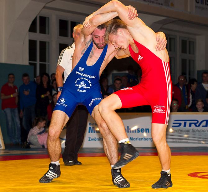 tl_files/rvt/images/Regionalliga/161105Th2-Lugau/2700-Racz-Esser.jpg