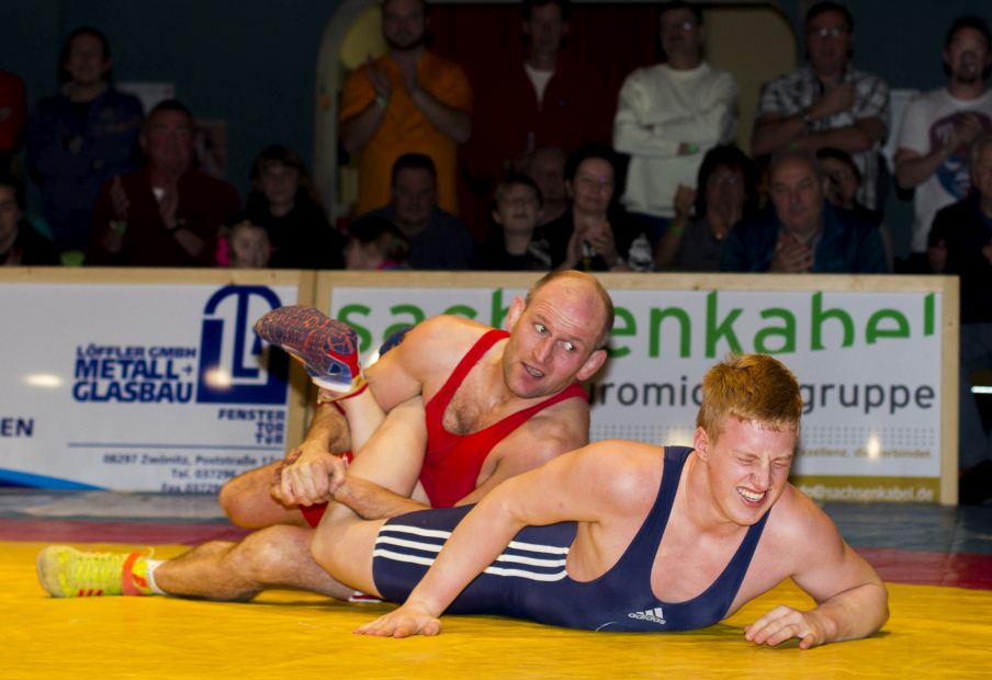 tl_files/rvt/images/Regionalliga/161112Th2-Greiz2/3399-Zimmermann-Golle.jpg