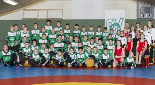 tl_files/rvt/images/ringer/jugend2015_16/2097-RVT-Nachwuchs_2015__medium.jpg